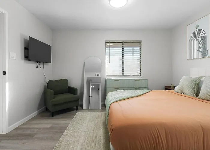 2br Mins To Mill Ave And Sky Harbor - Apartment *